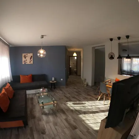 Private Modern
