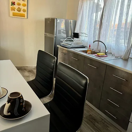 Private Modern