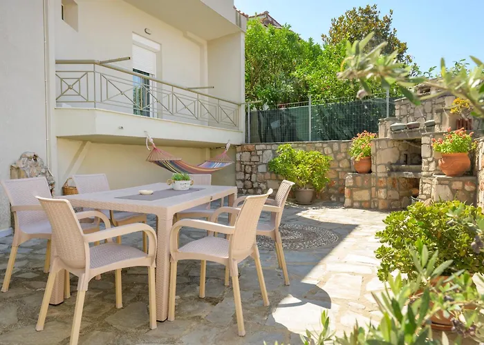 Private Modern Apartament