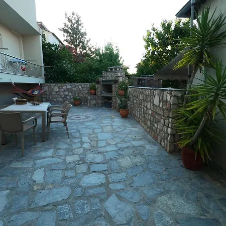 Private Modern Apartman